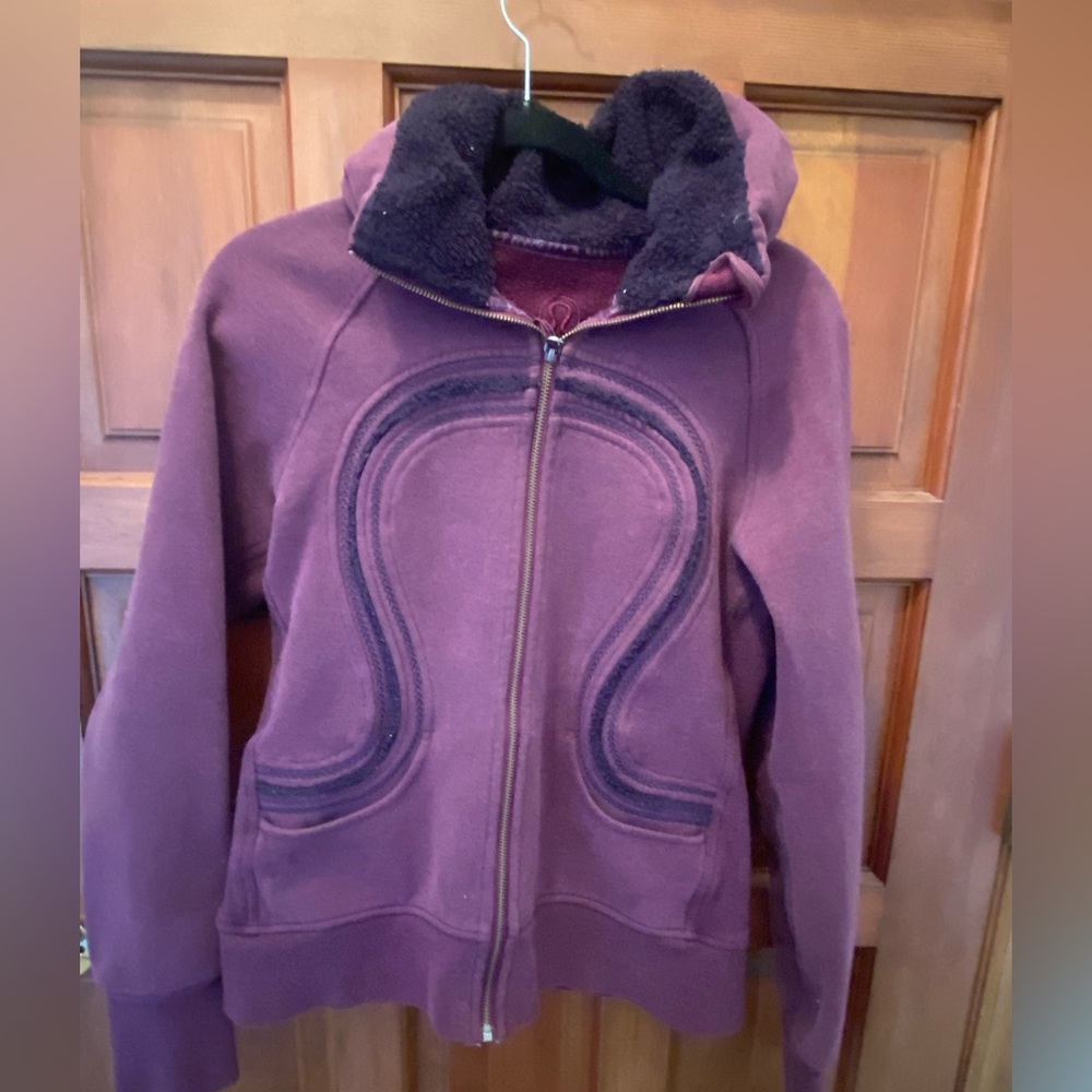 Lululemon cozy yoga fleece-lined purple jacket - Great Condition